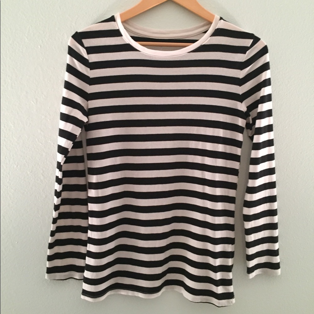 Striped long-sleeved tee